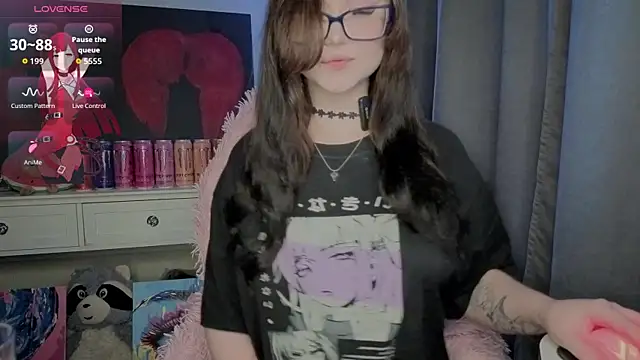 hornyprincess19 online show from May 21, 3:42 pm