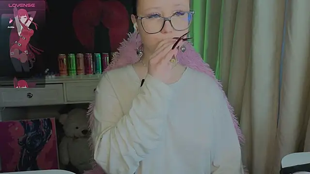 hornyprincess19 online show from November 29, 10:37 am