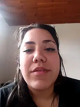 Snapshot of PinkDenial chatting on March 6, 7:31 pm PinkDenial online show from March 6, 7:31 pm