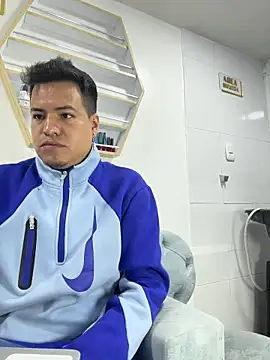 CrisabellssEden online show from February 18, 3:52 pm