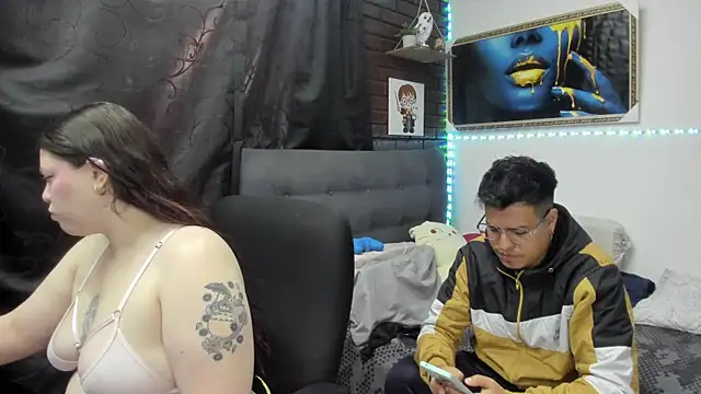 CrisabellssEden online show from January 14, 1:15 pm