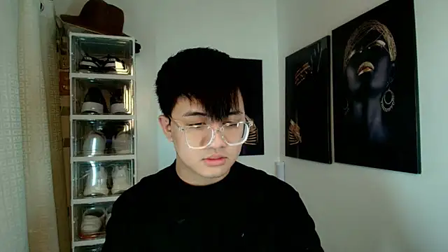 Snapshot of KentAivan chatting on October 13, 9:27 pm KentAivan online show from October 13, 9:27 pm