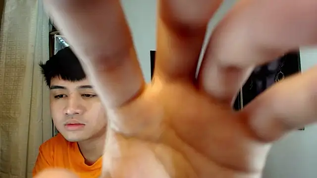 Snapshot of KentAivan chatting on October 16, 6:05 pm KentAivan online show from October 16, 6:05 pm