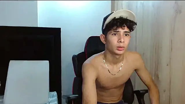 Noah-Garcia online show from September 17, 6:21 pm