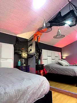 Samantha Milf   online show from October 24, 7:57 pm