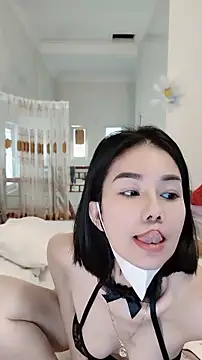 JunCii online show from January 14, 7:56 am