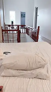 Snapshot of JunCii chatting on October 29, 4:44 am JunCii online show from October 29, 4:44 am