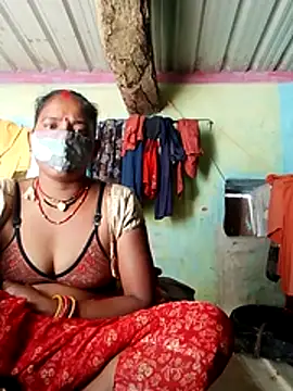 CUTE-004 online show from February 14, 10:15 am