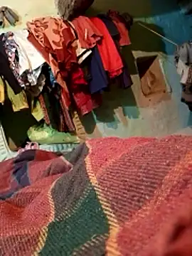 CUTE-004 online show from January 8, 4:57 pm