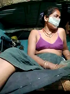 CUTE-004 online show from April 17, 5:38 pm