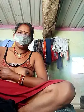 CUTE-004 online show from February 19, 7:27 am