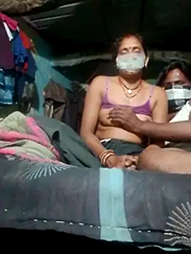 CUTE-004 online show from April 7, 5:48 pm