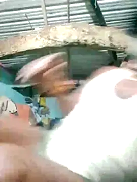 Snapshot of CUTE-004 chatting on October 20, 4:29 pm CUTE-004 online show from October 20, 4:29 pm