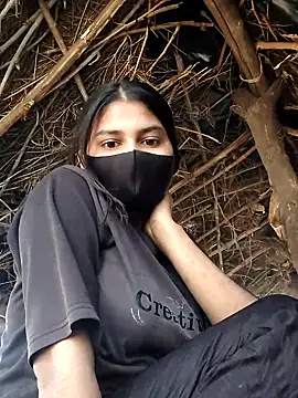 Snapshot of Janvi_Jaitly chatting on November 11, 6:19 am Janvi Jaitly online show from November 11, 6:19 am