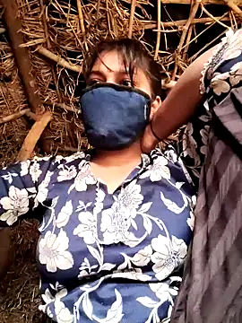 Snapshot of Janvi_Jaitly chatting on December 1, 3:18 am Janvi Jaitly online show from December 1, 3:18 am