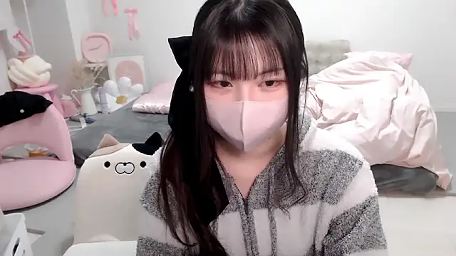 moka-neko online show from April 17, 2:09 pm