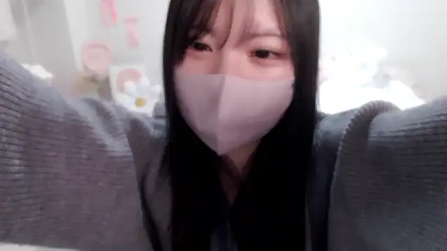 Snapshot of moka-neko chatting on February 13, 1:22 pm moka-neko online show from February 13, 1:22 pm