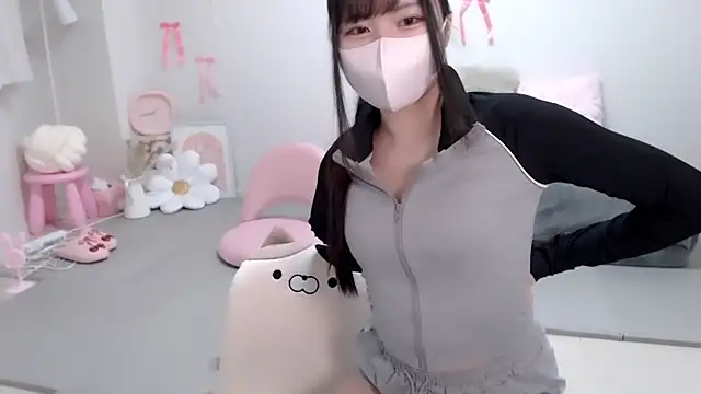 Snapshot of moka-neko chatting on December 21, 1:13 pm moka-neko online show from December 21, 1:13 pm