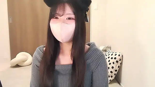 Snapshot of moka-neko chatting on October 21, 1:10 pm moka-neko online show from October 21, 1:10 pm