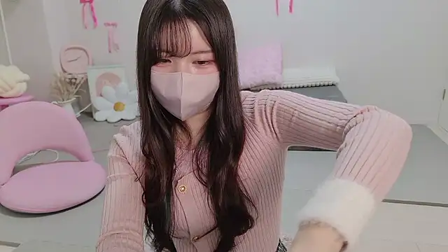 Snapshot of moka-neko chatting on February 21, 2:41 pm moka-neko online show from February 21, 2:41 pm