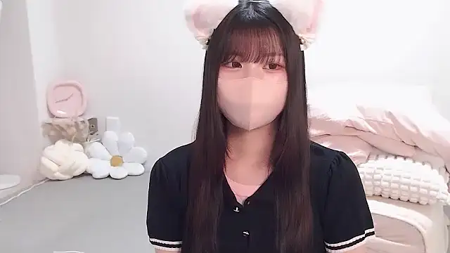 Snapshot of moka-neko chatting on September 24, 11:50 am moka-neko online show from September 24, 11:50 am