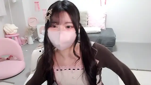 Snapshot of moka-neko chatting on February 14, 8:58 am moka-neko online show from February 14, 8:58 am