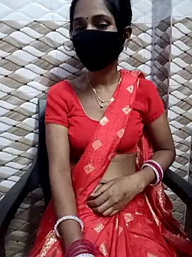 Snapshot of Bhabhilux2025 chatting on September 20, 10:42 am Bhabhilux2025 online show from September 20, 10:42 am