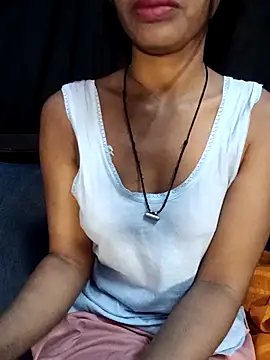 Bhabhilux2025 online show from March 15, 6:09 am