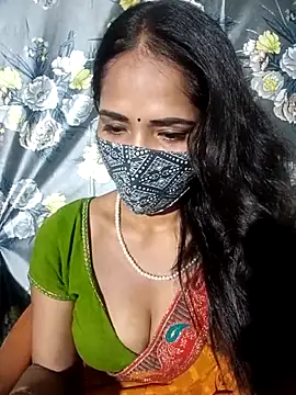 Bhabhilux2025 online show from May 14, 7:11 pm