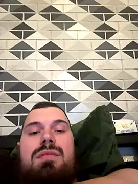 Snapshot of Badking9377 chatting on October 22, 7:24 pm Badking9377 online show from October 22, 7:24 pm