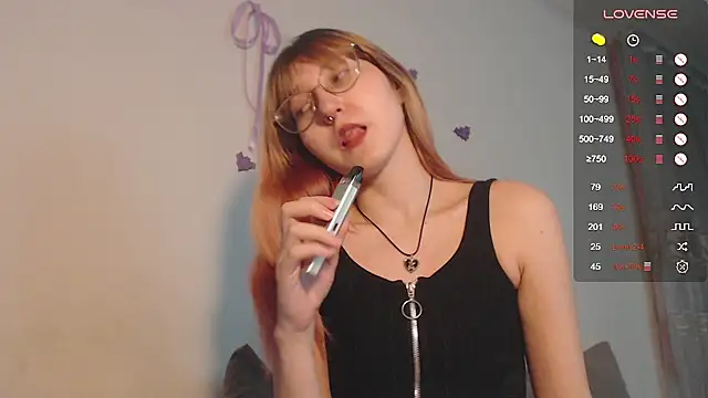 Snapshot of ohmycheryl chatting on October 26, 6:19 pm ohmycheryl online show from October 26, 6:19 pm