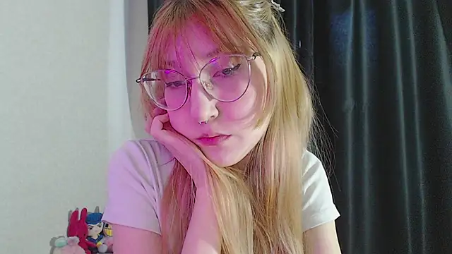 ohmycheryl online show from January 15, 10:40 am