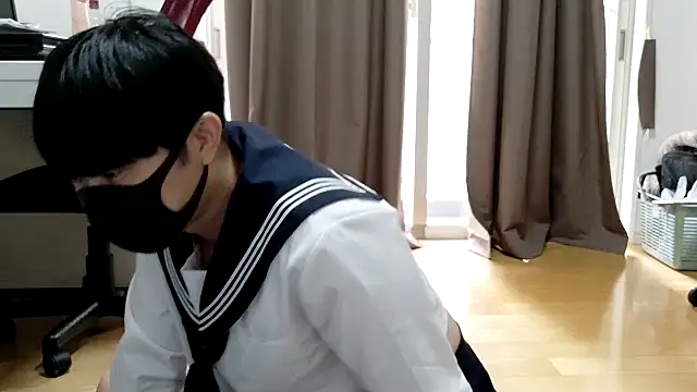 Snapshot of shin_brief chatting on September 30, 5:35 am shin brief online show from September 30, 5:35 am