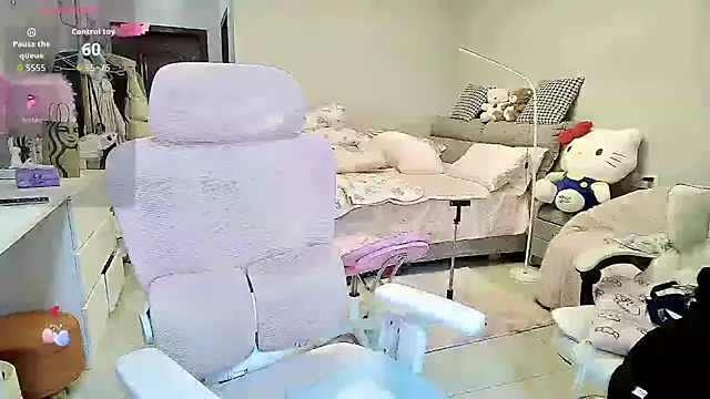 Diva VVN online show from October 11, 12:00 am