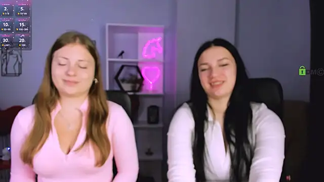 melani bumm online show from October 2, 7:01 am