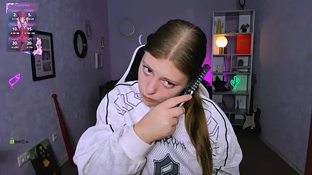 melani bumm online show from September 22, 5:46 am