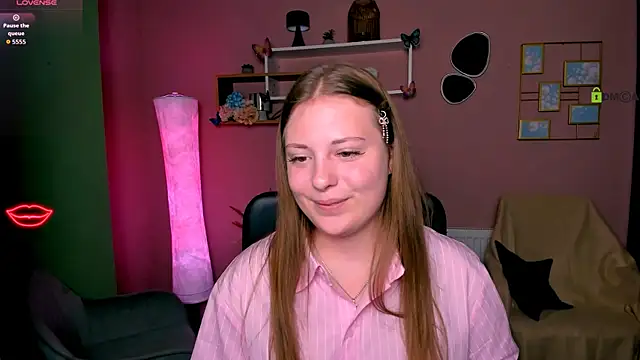 melani bumm online show from November 19, 1:44 pm