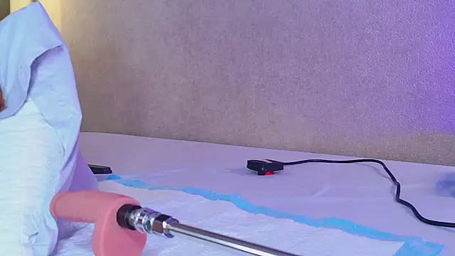 Bunnywetxxx online show from April 10, 3:35 am