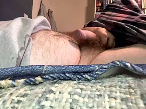 AverageBloke93 online show from December 15, 9:15 am