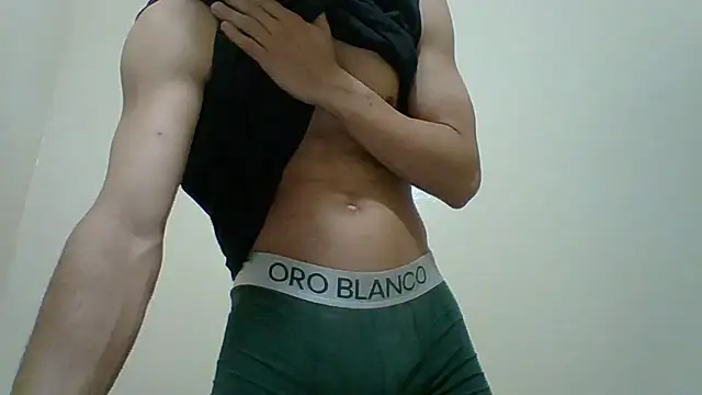 Osamabigdick7 online show from May 9, 10:35 pm