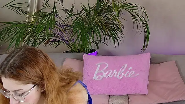 CaitlinMoon online show from November 11, 4:07 am