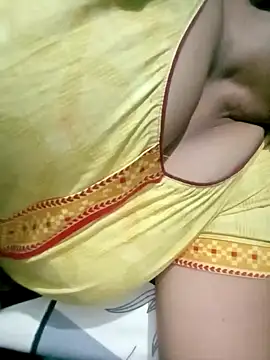 Snapshot of your_favourite_bhabhi chatting on September 9, 9:35 pm your favourite bhabhi online show from September 9, 9:35 pm