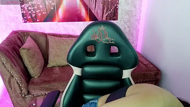 Ariannaa m online show from November 4, 7:39 pm