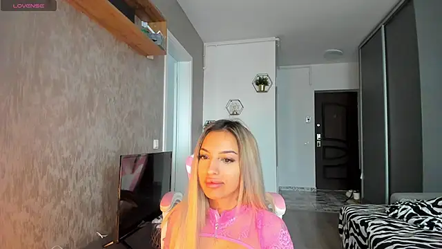 Anya Belle online show from November 20, 8:48 am