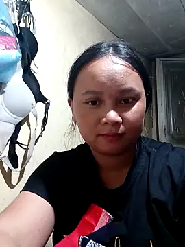 Snapshot of -Kitty-92 chatting on October 1, 4:17 am -Kitty-92 online show from October 1, 4:17 am