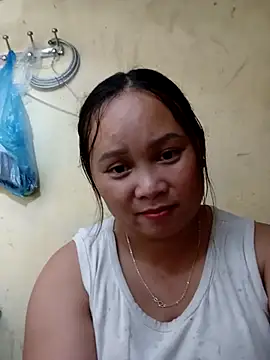 Snapshot of -Kitty-92 chatting on October 6, 11:00 am -Kitty-92 online show from October 6, 11:00 am