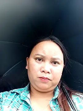 Snapshot of -Kitty-92 chatting on October 7, 1:28 am -Kitty-92 online show from October 7, 1:28 am