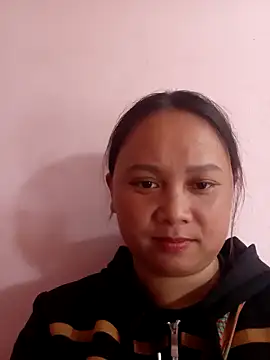 Snapshot of -Kitty-92 chatting on September 18, 4:37 am -Kitty-92 online show from September 18, 4:37 am