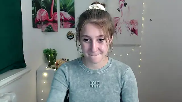 Snapshot of Milka_kamila chatting on October 13, 1:34 pm Milka kamila online show from October 13, 1:34 pm