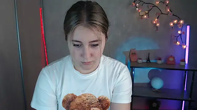 Snapshot of Milka_kamila chatting on June 11, 12:57 pm Milka kamila online show from June 11, 12:57 pm